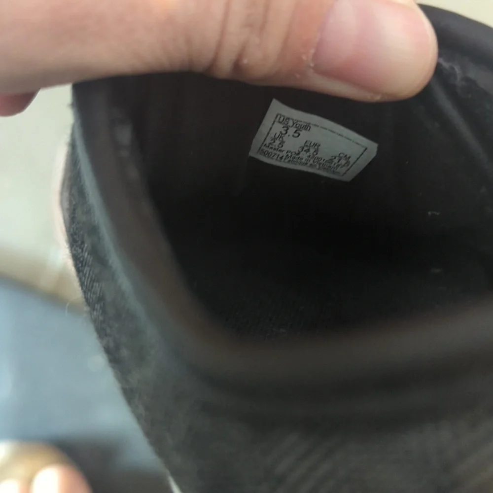 VANS Off The Wall Youth Gray‎ Skate Sneakers Unisex Size 3.5
